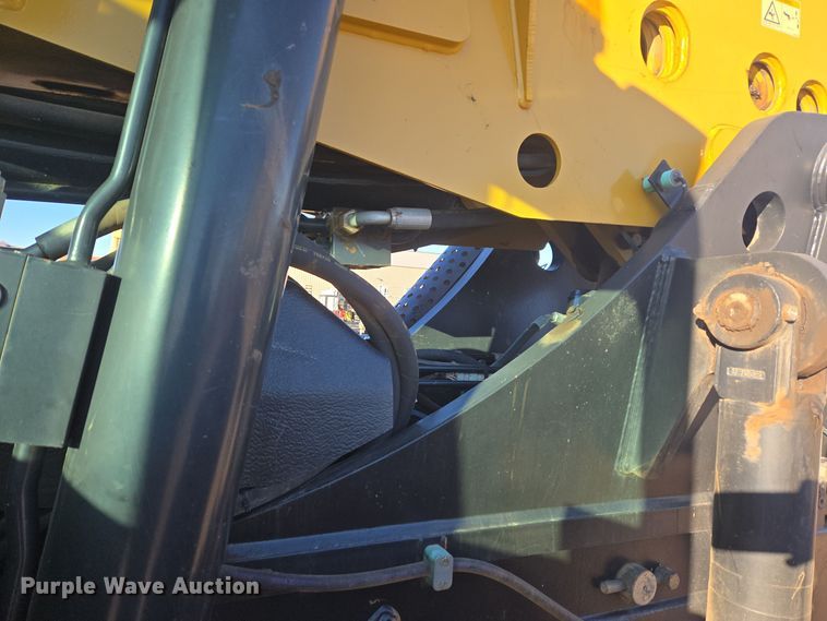 image for item ER5042 2008 Caterpillar TL1055 telehandler