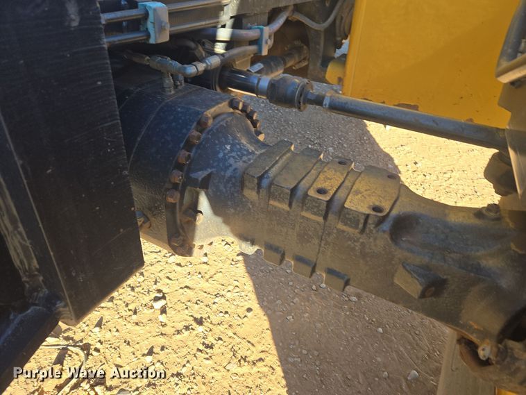 image for item ER5042 2008 Caterpillar TL1055 telehandler