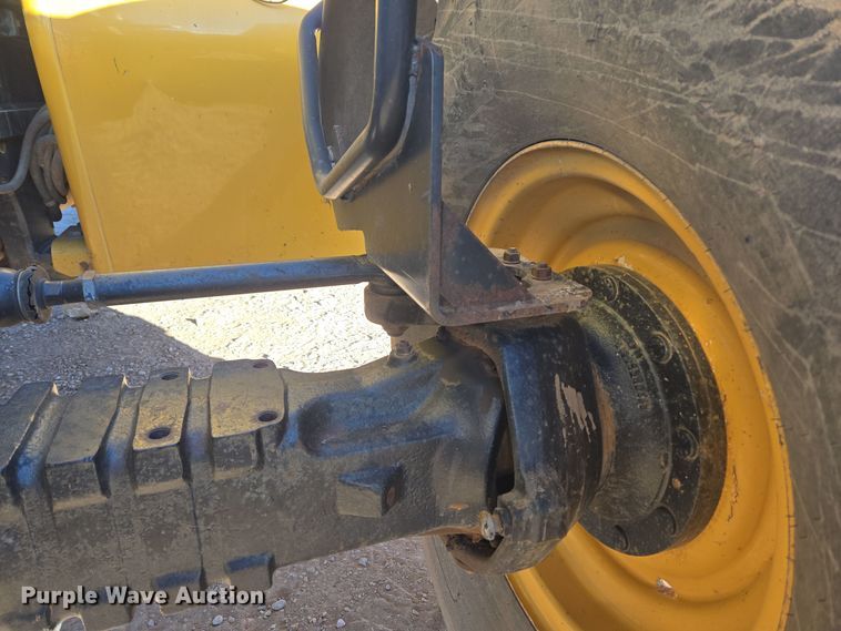 image for item ER5042 2008 Caterpillar TL1055 telehandler