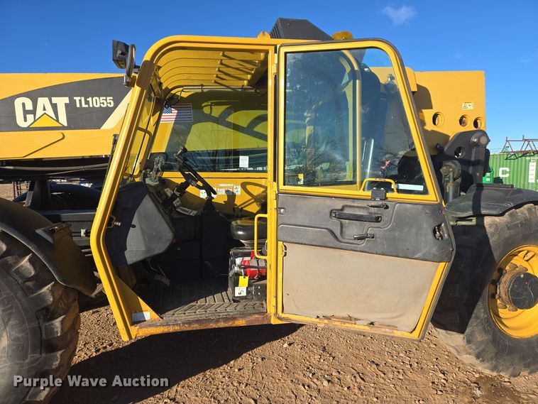 image for item ER5042 2008 Caterpillar TL1055 telehandler