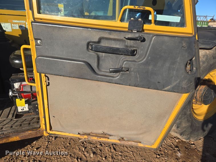 image for item ER5042 2008 Caterpillar TL1055 telehandler