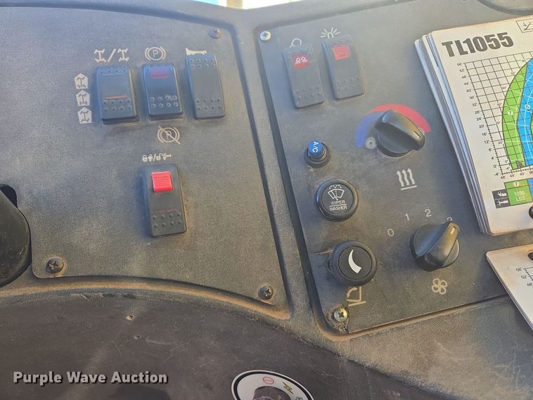 image for item ER5042 2008 Caterpillar TL1055 telehandler