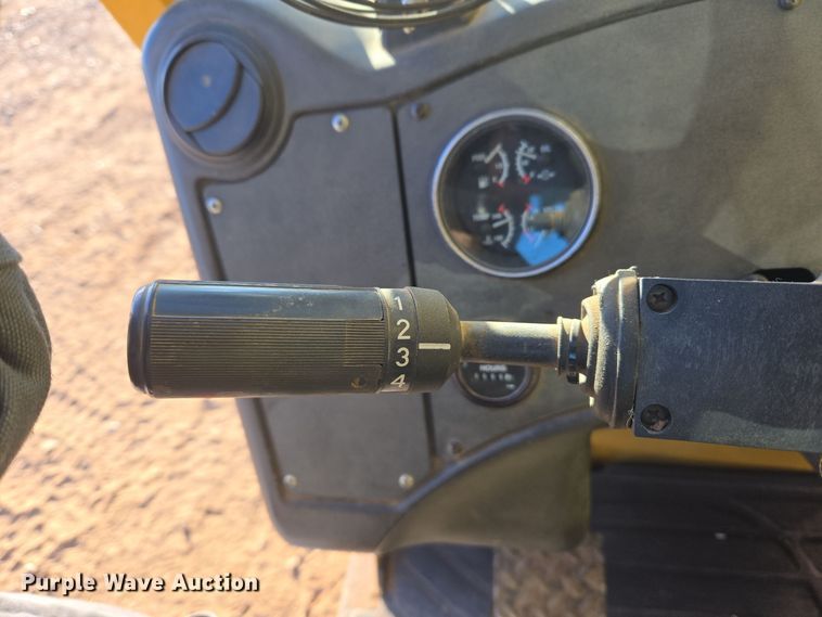 image for item ER5042 2008 Caterpillar TL1055 telehandler