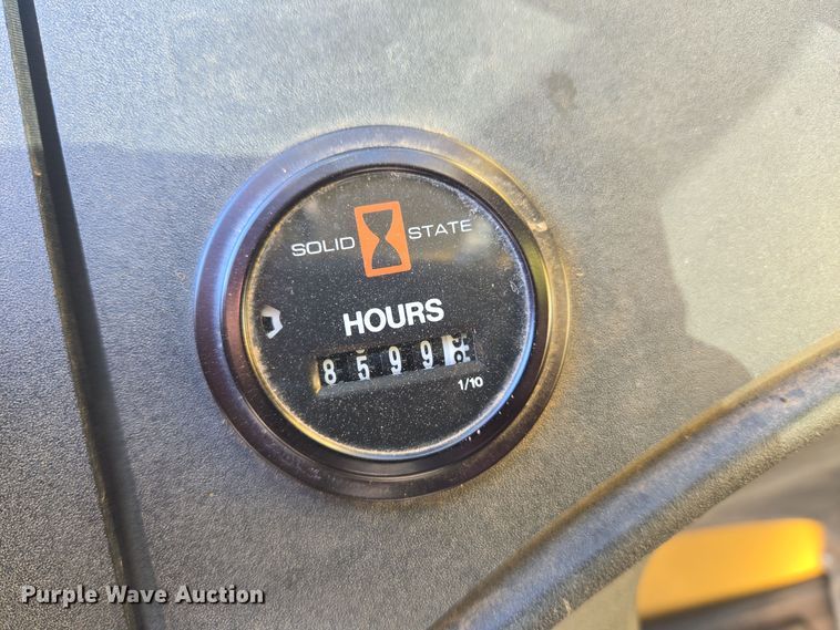 image for item ER5042 2008 Caterpillar TL1055 telehandler