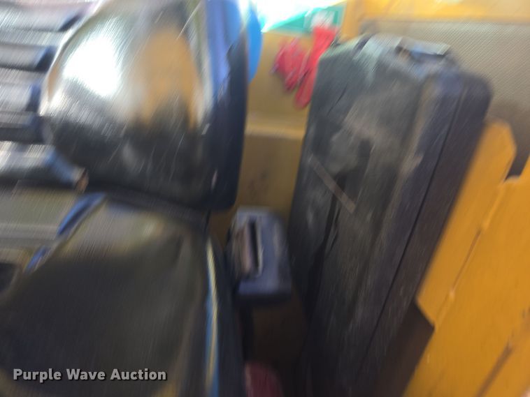 image for item ER5042 2008 Caterpillar TL1055 telehandler