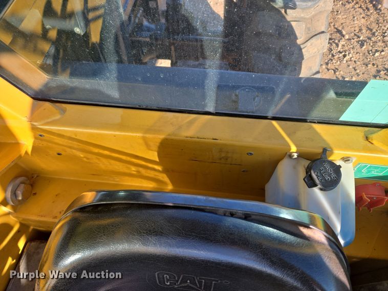 image for item ER5042 2008 Caterpillar TL1055 telehandler