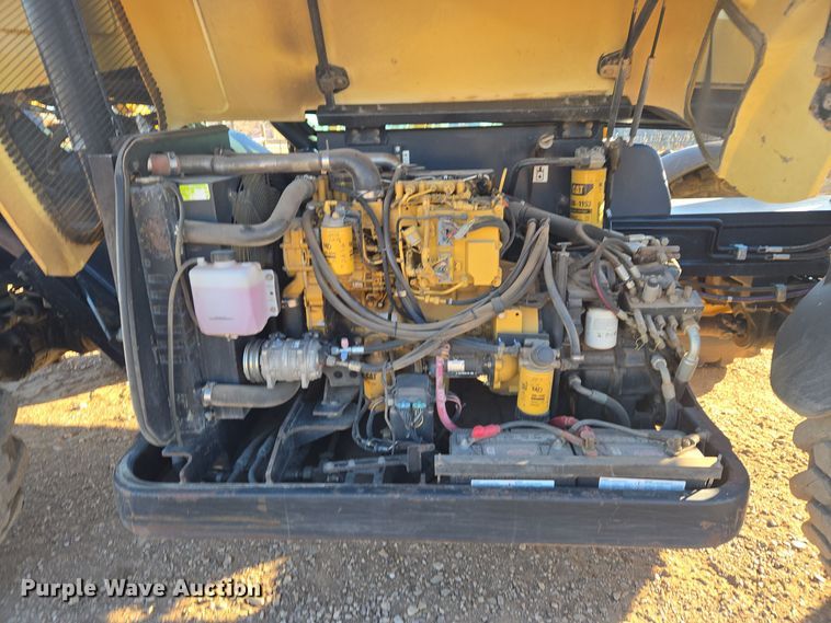 image for item ER5042 2008 Caterpillar TL1055 telehandler