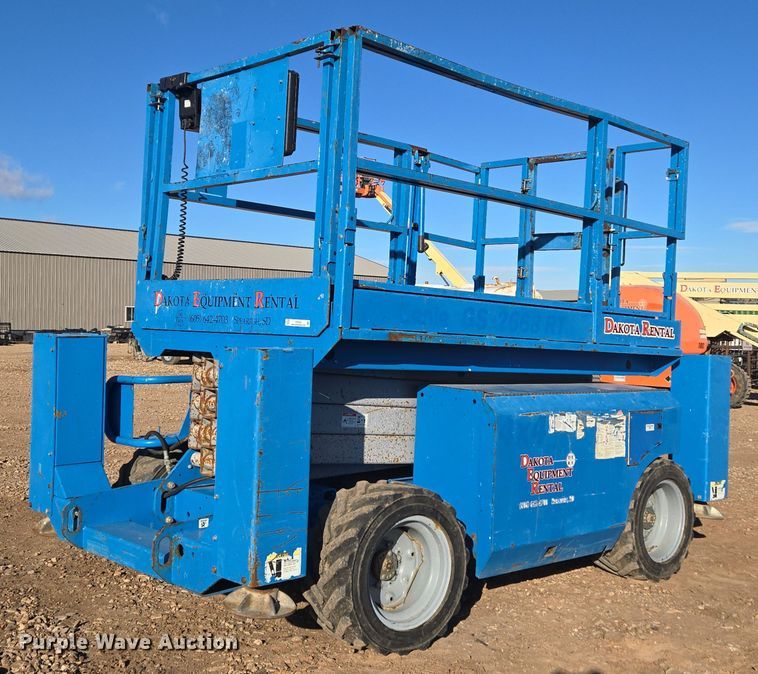 image for item ER5043 2007 Genie GS-2668 RT scissor lift