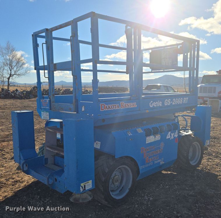 image for item ER5043 2007 Genie GS-2668 RT scissor lift