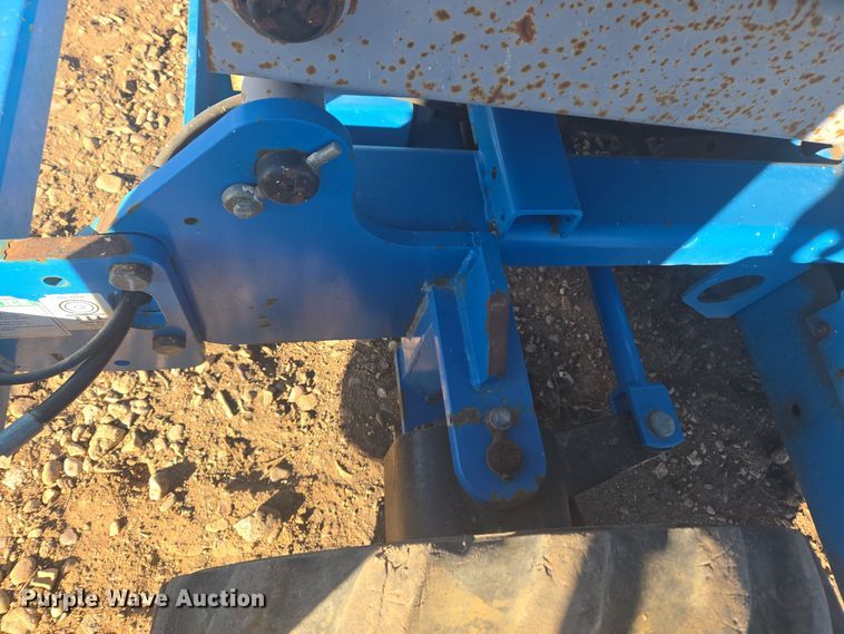 image for item ER5043 2007 Genie GS-2668 RT scissor lift