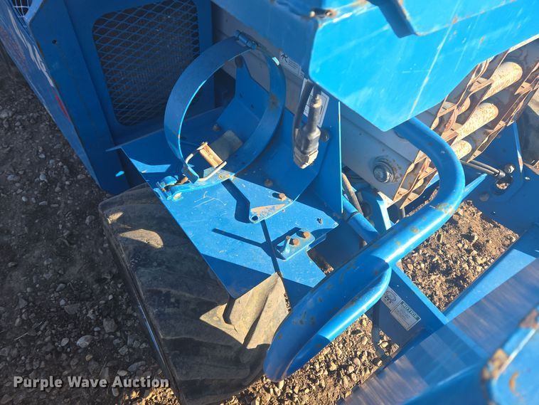 image for item ER5043 2007 Genie GS-2668 RT scissor lift