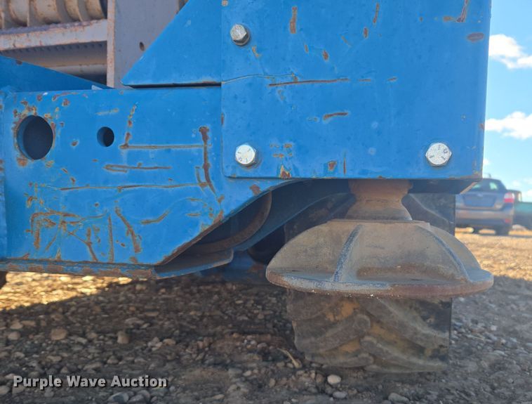 image for item ER5043 2007 Genie GS-2668 RT scissor lift