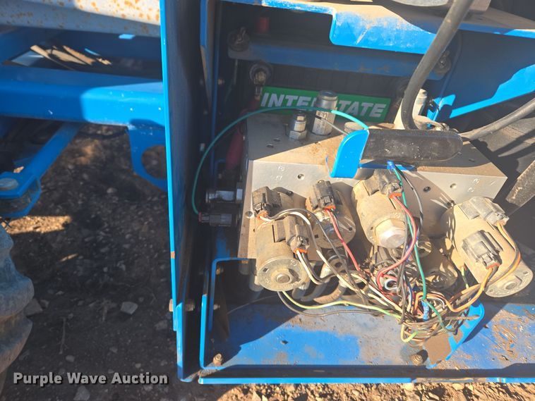 image for item ER5043 2007 Genie GS-2668 RT scissor lift