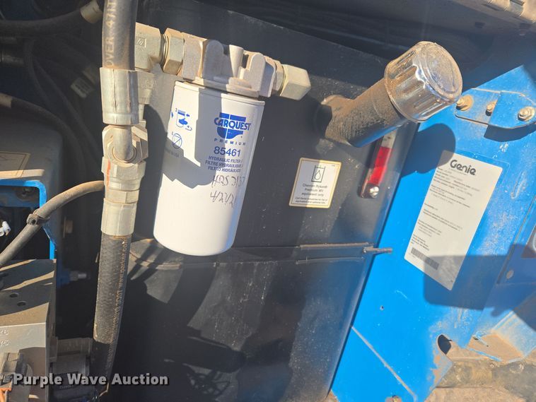 image for item ER5043 2007 Genie GS-2668 RT scissor lift