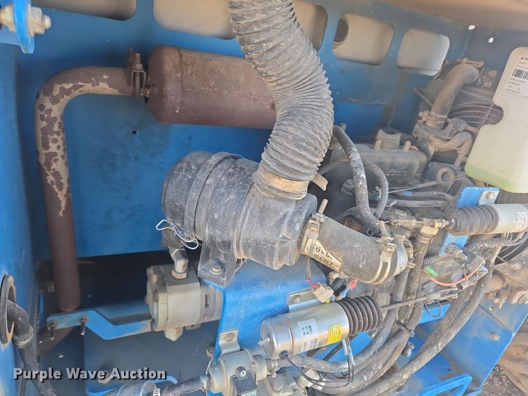 image for item ER5043 2007 Genie GS-2668 RT scissor lift