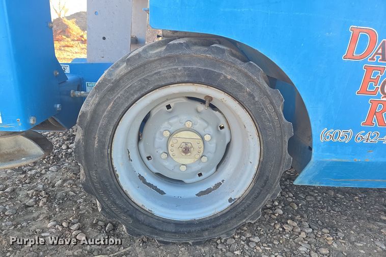 image for item ER5043 2007 Genie GS-2668 RT scissor lift