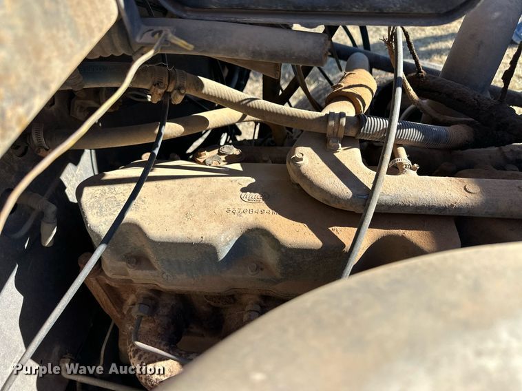 image for item ER8348 1992 Mack RD688S water truck