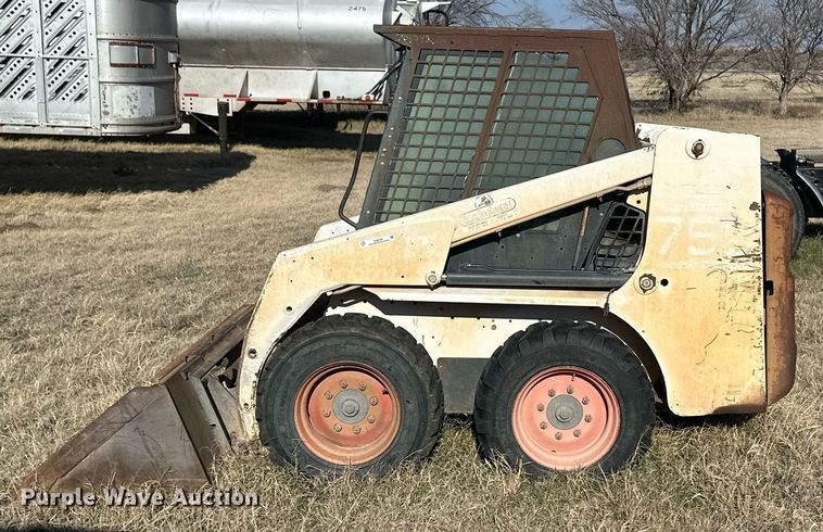 image for item ER8396 1998 Bobcat 753 skid steer loader