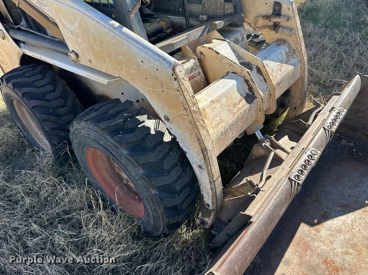 image for item ER8396 1998 Bobcat 753 skid steer loader