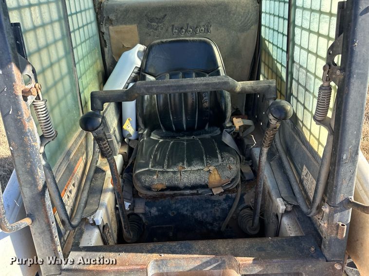 image for item ER8396 1998 Bobcat 753 skid steer loader