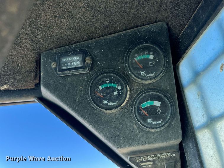 image for item ER8396 1998 Bobcat 753 skid steer loader