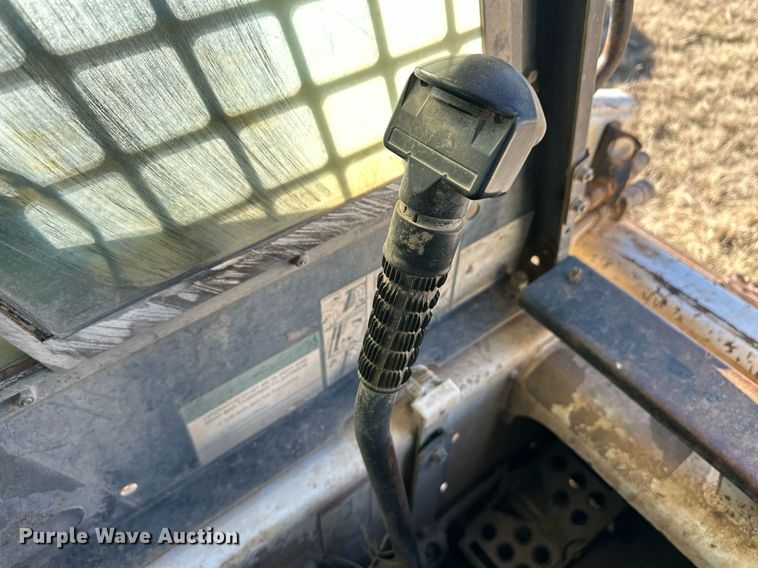 image for item ER8396 1998 Bobcat 753 skid steer loader