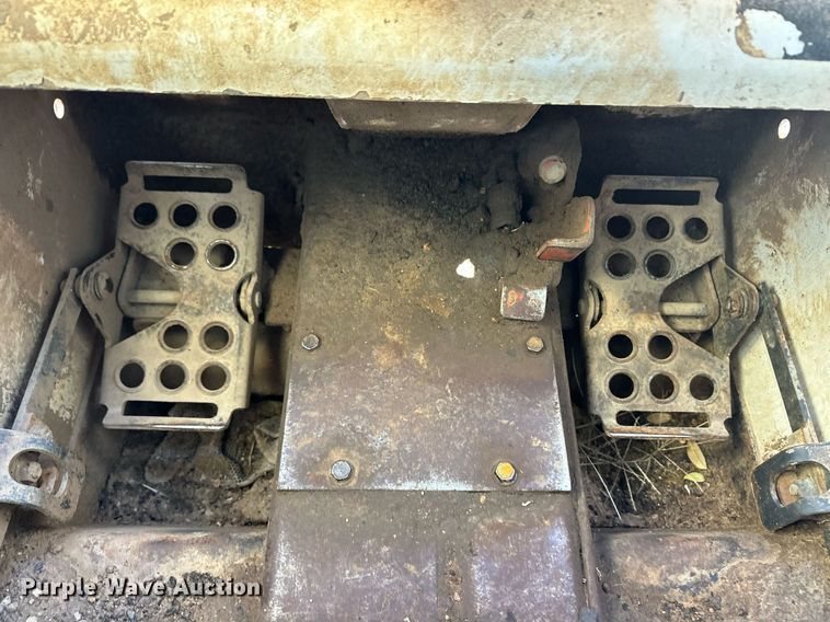 image for item ER8396 1998 Bobcat 753 skid steer loader