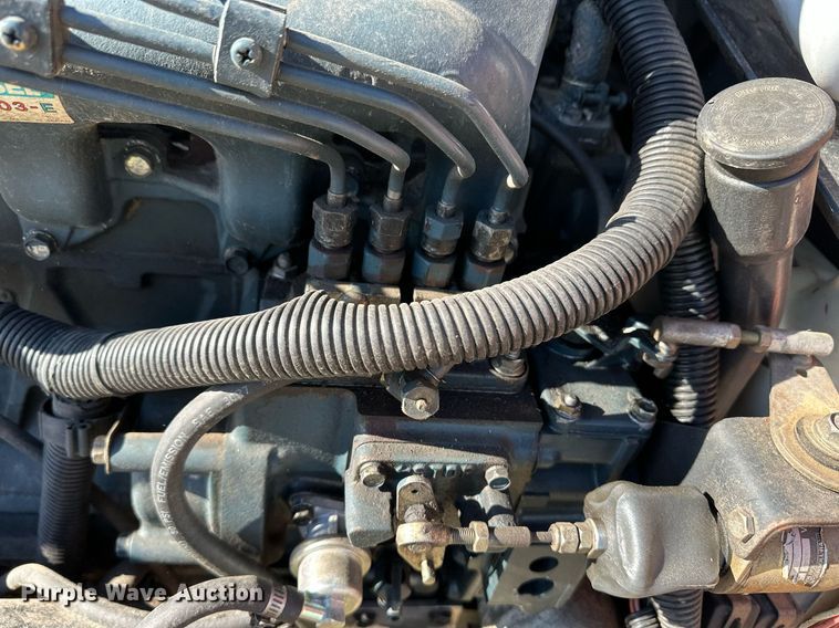 image for item ER8396 1998 Bobcat 753 skid steer loader