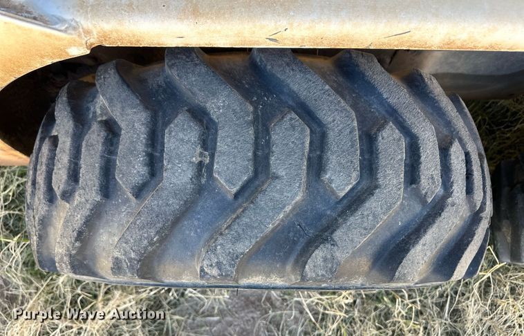 image for item ER8396 1998 Bobcat 753 skid steer loader