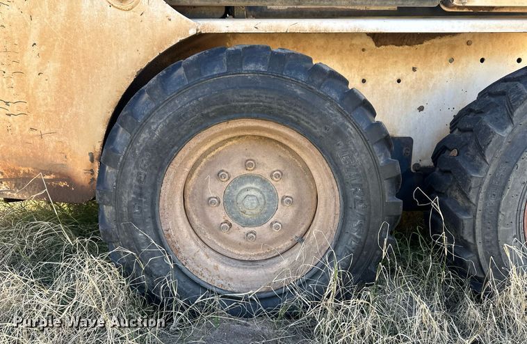 image for item ER8396 1998 Bobcat 753 skid steer loader