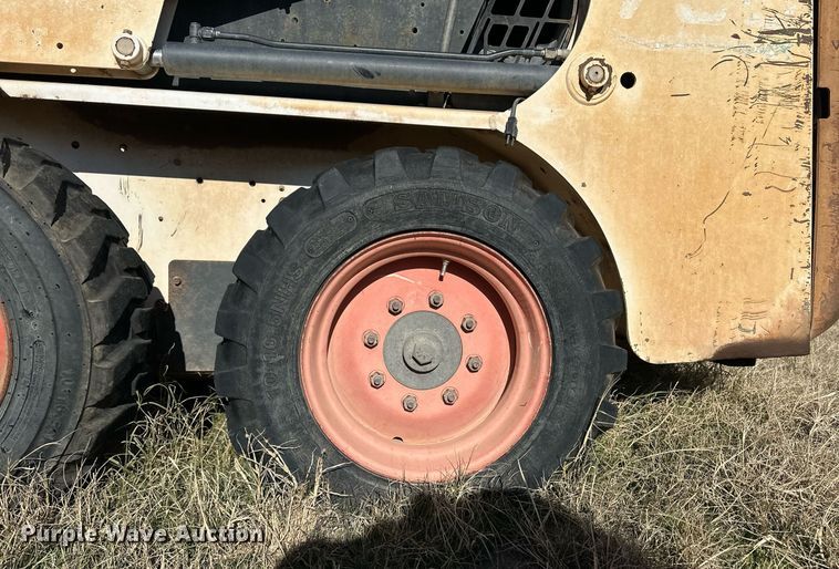 image for item ER8396 1998 Bobcat 753 skid steer loader