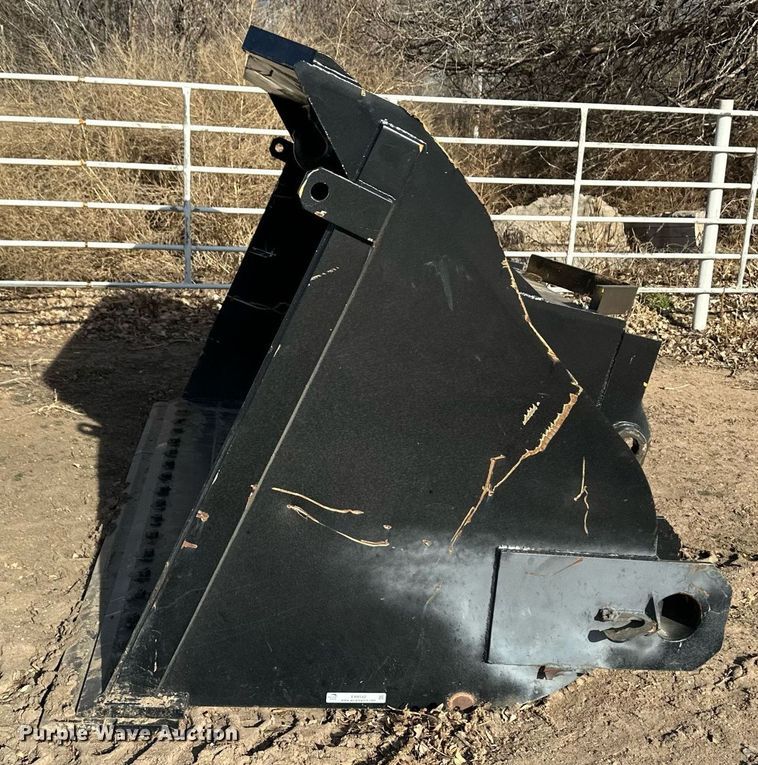 image for item ER8542 Wheel loader bucket