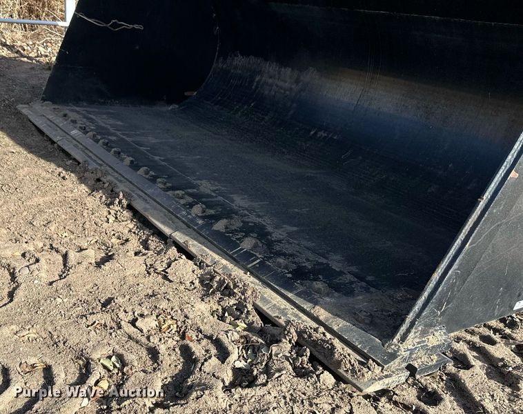 image for item ER8542 Wheel loader bucket