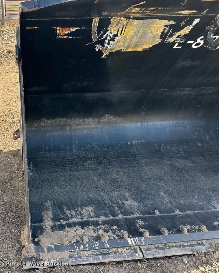 image for item ER8542 Wheel loader bucket