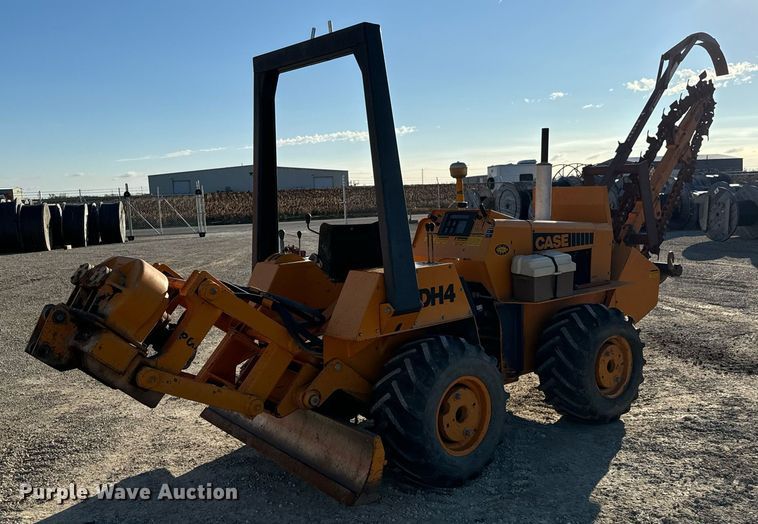 image for item LH9286 1981 Case DH4 trencher with trailer
