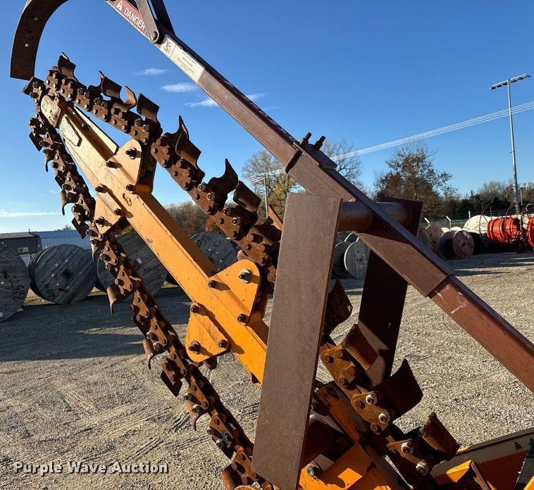 image for item LH9286 1981 Case DH4 trencher with trailer