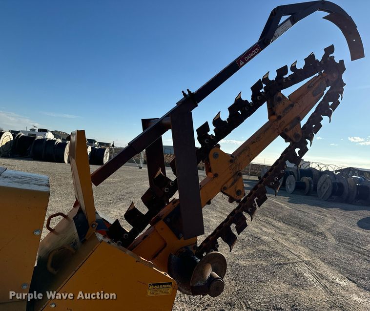 image for item LH9286 1981 Case DH4 trencher with trailer