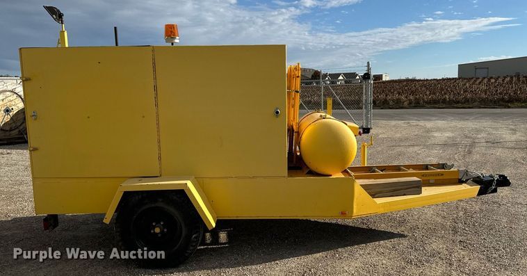 image for item LH9287 Carpenter's ventilating heater trailer 