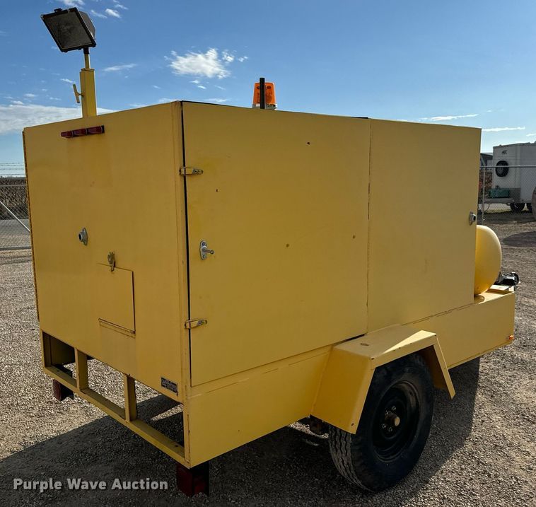 image for item LH9287 Carpenter's ventilating heater trailer 