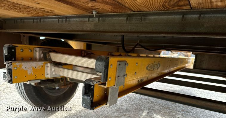 image for item LH9287 Carpenter's ventilating heater trailer 