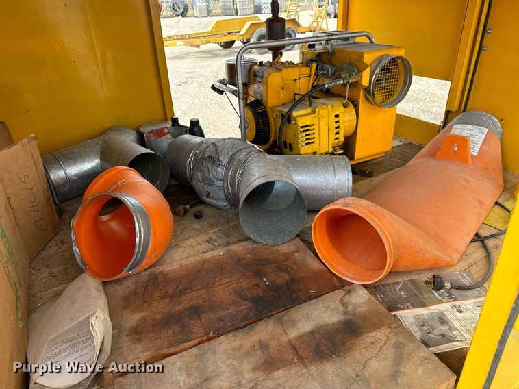 image for item LH9287 Carpenter's ventilating heater trailer 