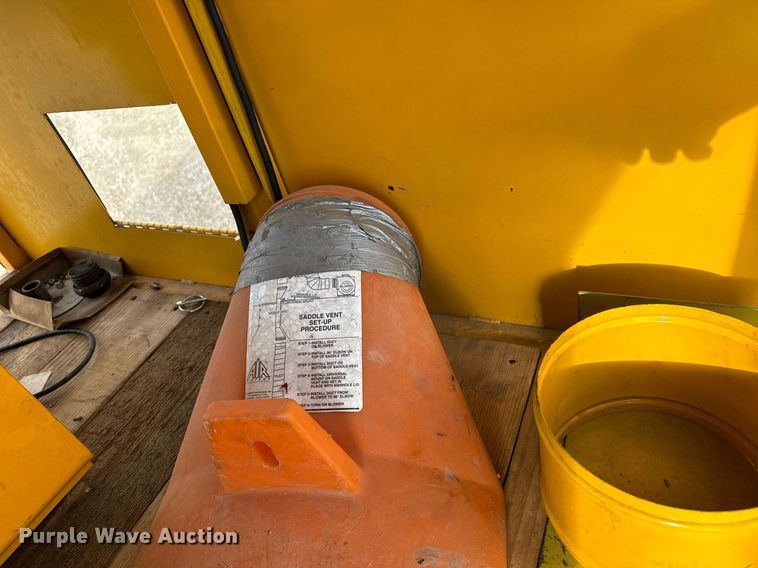 image for item LH9287 Carpenter's ventilating heater trailer 