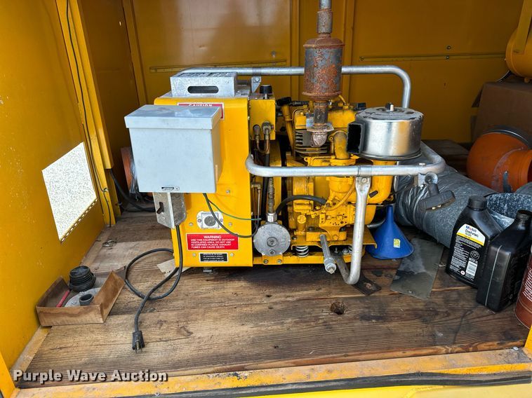 image for item LH9287 Carpenter's ventilating heater trailer 