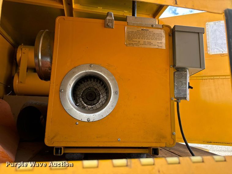 image for item LH9287 Carpenter's ventilating heater trailer 