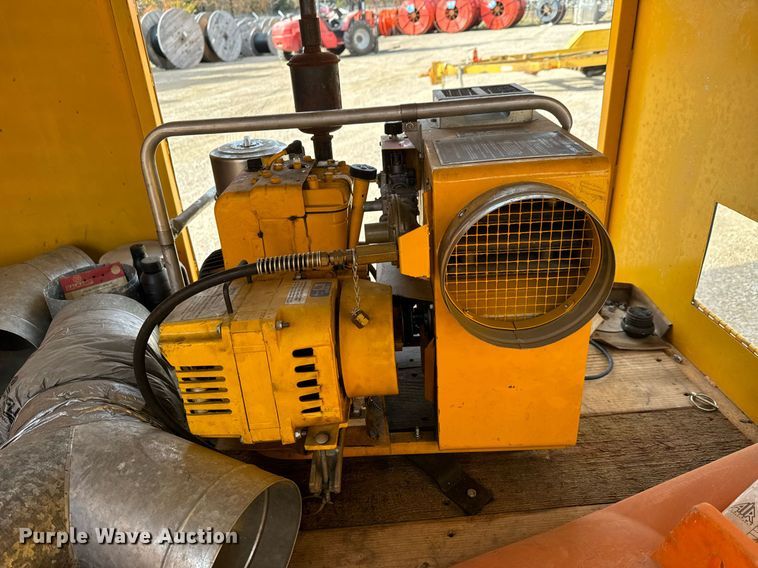 image for item LH9287 Carpenter's ventilating heater trailer 