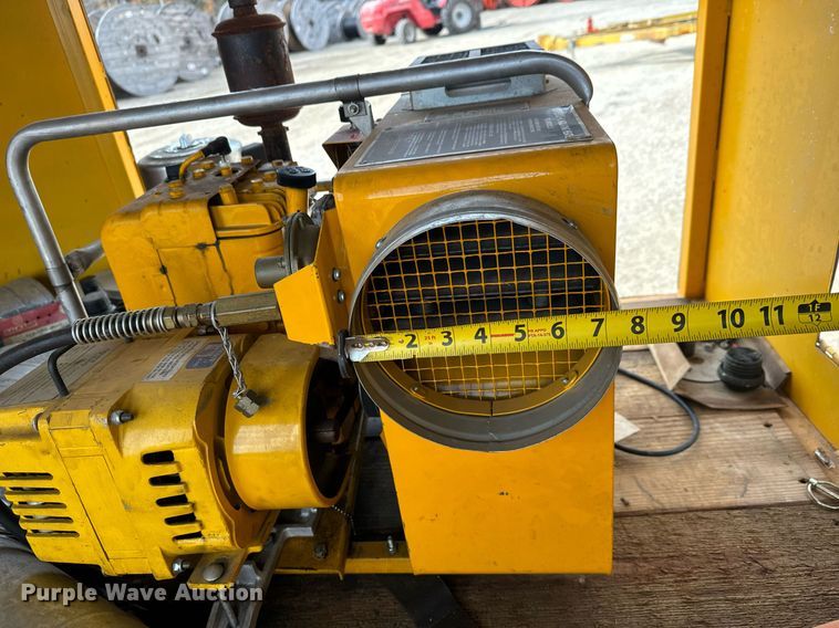 image for item LH9287 Carpenter's ventilating heater trailer 