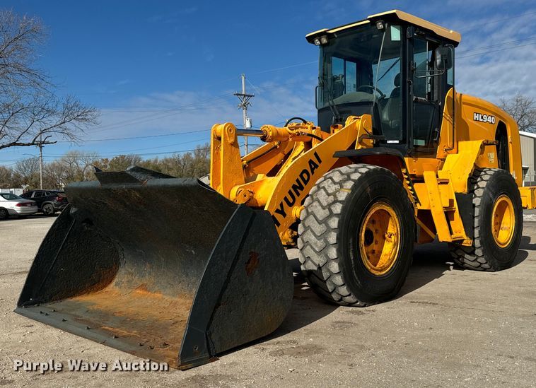 image for item LH9304 Hyundai  HL940 wheel loader