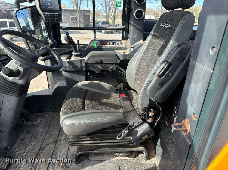 image for item LH9304 Hyundai  HL940 wheel loader