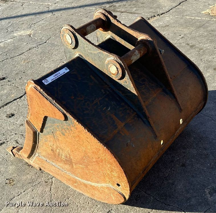 image for item LH9314 Bobcat MX6T mini excavator bucket