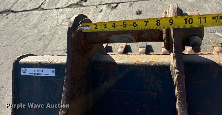 image for item LH9314 Bobcat MX6T mini excavator bucket